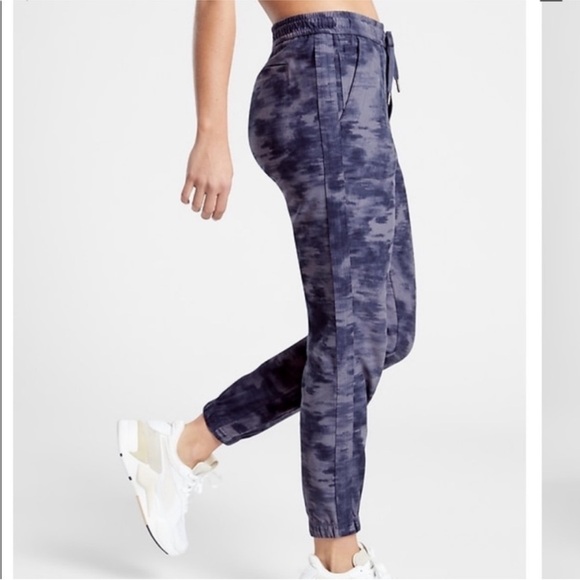 Athleta Pants - Athleta Farallon Printed Jogger